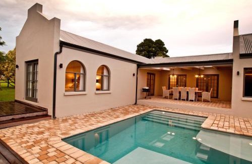 Bitou Villa | Kay and Monty Vineyard View