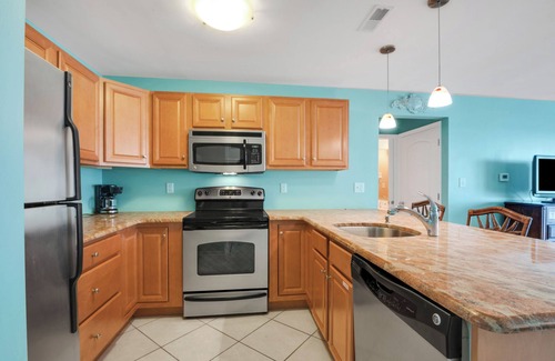North Wildwood Condo | Kay's Oceanview Condo 2BD 2BA