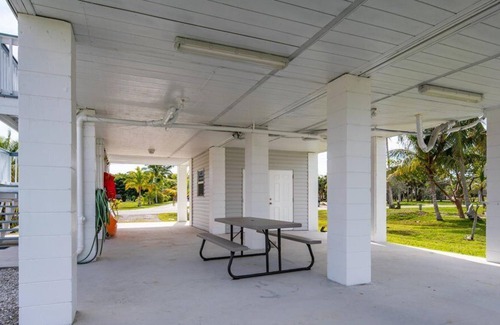 Everglades City House | Kayaker's Paradise - Minutes from the water