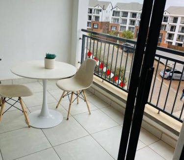 Tshwane Apartment | Kayalako at The Blyde - Blue Crystal Lagoon