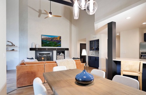 Mountain Village Condo | KAYENTA LODGE- Slopeside Condo in the Center of Mountain Village