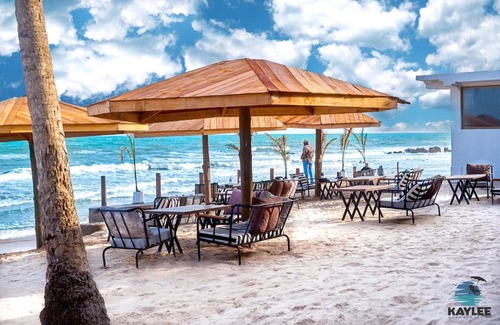 Langma Bed & Breakfast | Kaylee Beach Resort