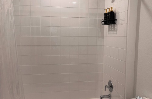 Manor House | Kay’s serene getaway: private room and bathroom