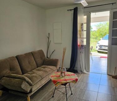 Petit-Canal House | Kaz a kann là