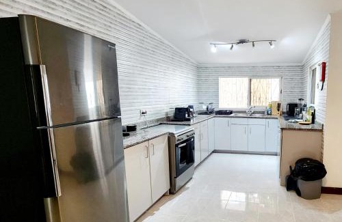 Beau Vallon Villa | Kaz Memel