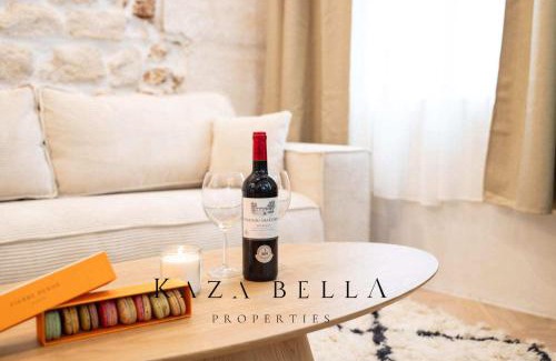 Quartier Saint-Ambroise Apartment | KAZA BELLA - Haut Marais Modern flat with small pool