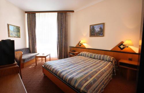 Almaty Hotel | Kazakhstan Express