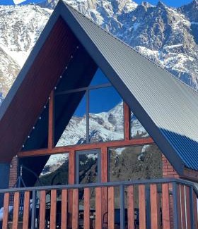 Gergeti Apartment | Kazbegi Hut Cottage