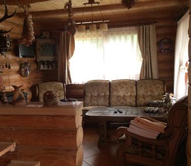 Nyzhnje Selyshche Ski Chalet | Kazkova khatynka