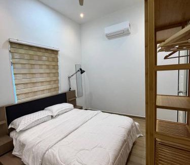 Jenjarom House | Kazoku Japan Homestay Jenjarom Muslm Only