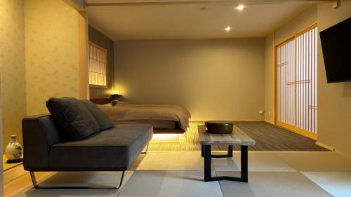Miyoshi Hotel | Kazuraya