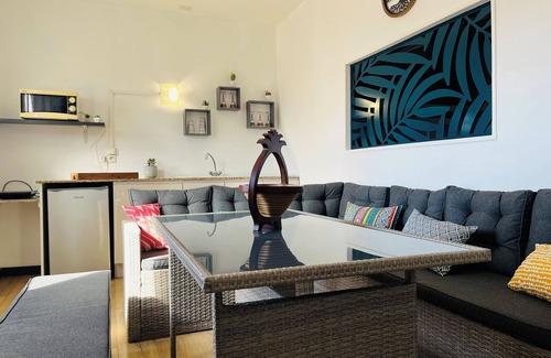 Saint-Pierre De La Reunion House | KAZYAB