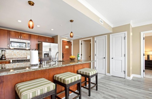 Honokowai Condo | KBM Resorts | Spacious 5-Bedroom Honua Kai Collection | Multi Unit Listing | Same Floor | Ocean Views | 2 Free Rental Cars! HKH-545/50