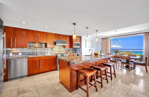 Honokowai Condo | KBM Resorts | Spacious 5-Bedroom Honua Kai Collection | Multi Unit Listing | Same Floor | Ocean Views | 2 Free Rental Cars! HKH-545/50