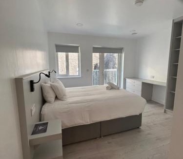 Cobh Apartment | KCM Urban Retreats