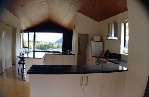 St. Arnaud House | Kea Castle, Stunning mountain views.