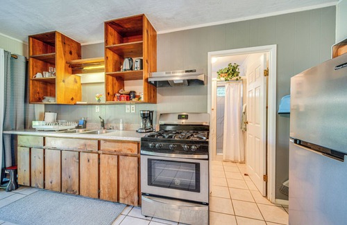 Keaau Apartment | Keaau Apartment on Beautiful Acre w/Pool & Deck!