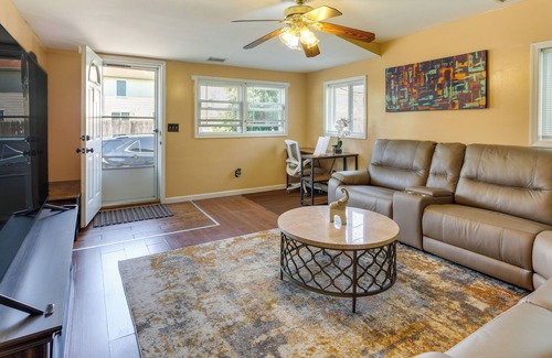 Keansburg House | Keansburg Home w/ Private Hot Tub!