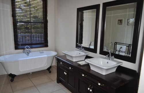 KwaDukuza House | Kearsney Manor Guesthouse