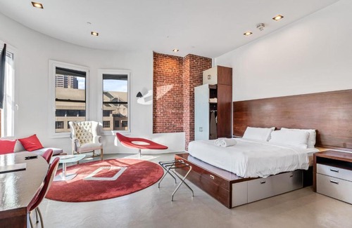 Gaslamp Quarter Hotel | Keating