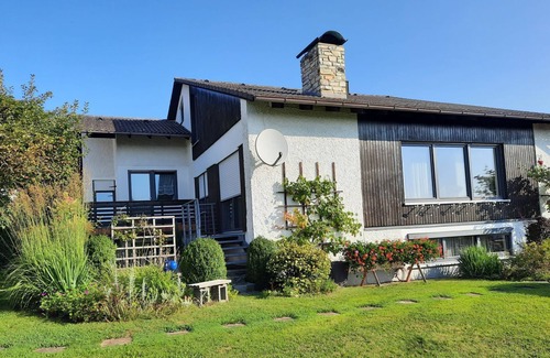 Beilngries Apartment | Keckl vacation apartment with terrace and garden