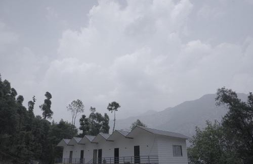 Sitapur Resort | Kedar Wonderland Heli Resort