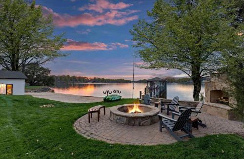Mooresville House | Keenan Beach w/Beach, Heated Pool & Game Room