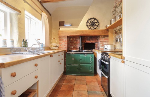 Maidstone House | KEEPER’S HOUSE, family friendly, with a garden in Hollingbourne
