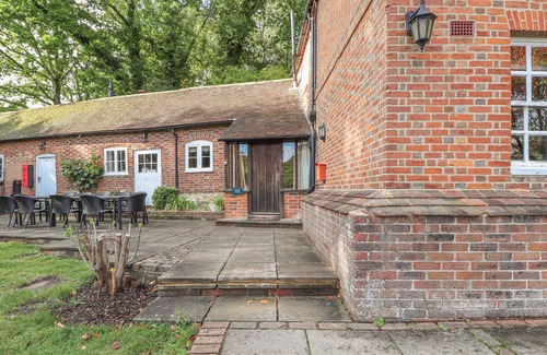 Maidstone House | KEEPER’S HOUSE, family friendly, with a garden in Hollingbourne