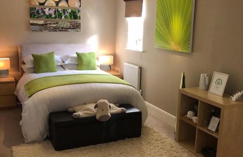 Loughborough Bed & Breakfast | Keepers Lodge