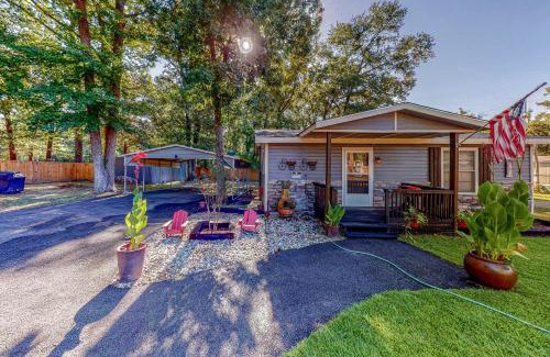 Avinger House | Keepin' it Reel