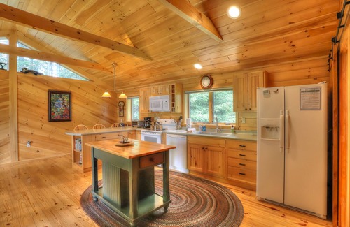 Rangeley Plantation House | Keewaydin Lodge - Beautiful home on Mooselookmeguntic Lake