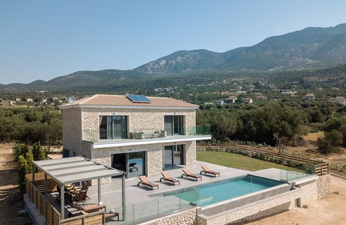 Karavados Villa | Kefalonia Stone Villas - Villa Petros Kefalonica