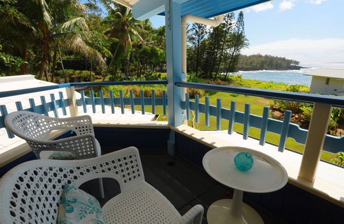 Kehena Beach Estates House | Kehena black sand beach house - ocean view - swim spa