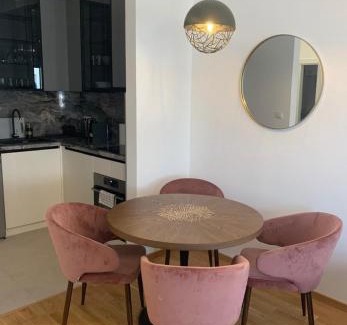 Novi Sad Apartment | Kej Danube lux free garage