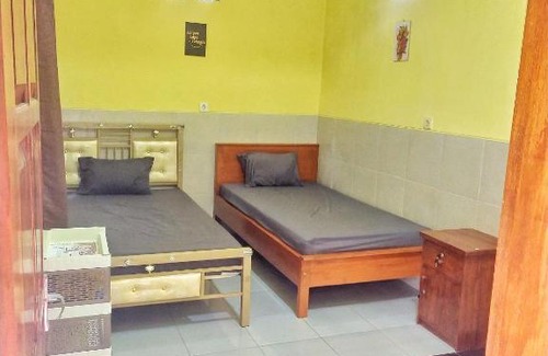 Kalipuro Bed & Breakfast | kelapa gading villas