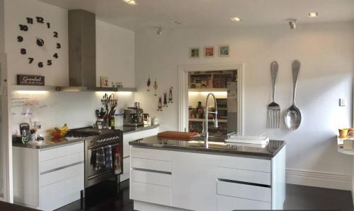 Wellington Bed & Breakfast | Kelburn House at the top of the Cable Car
