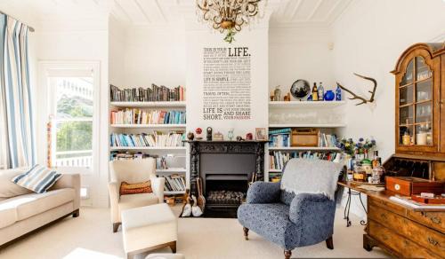 Wellington Bed & Breakfast | Kelburn House at the top of the Cable Car