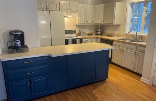 Falls Village House | Kellogg Haus