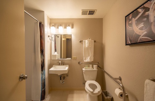 Pomona Hotel | Kellogg West Conference Center and Hotel