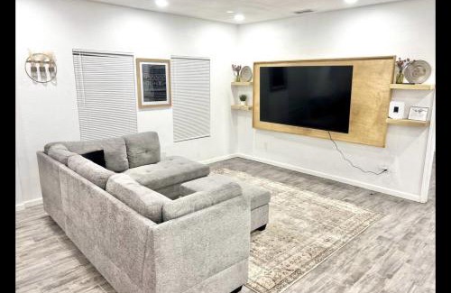 Pharr House | Kelly House