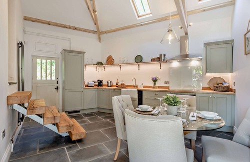 Lifton House | Kelly Mill Cottage - Two Bedroom House, Sleeps 4