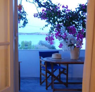 Drios Apartment | Kelly's