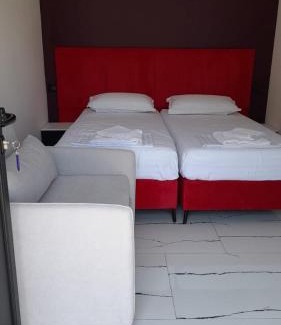 Qeparo House | Kelly's Rooms