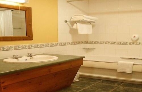 Omagh Hotel | Kellys Inn