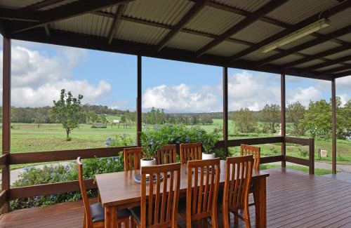 Lower Belford House | Kelman Cottage with pool and beautiful native wildlife