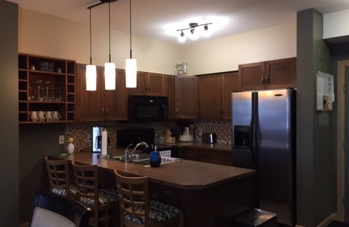 South Pandosy House | Kelowna - 2 Bed, 2 Bath + Den - Available 2021