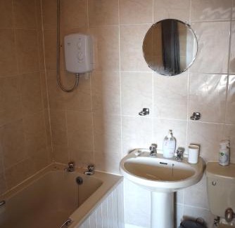 Grangemouth Apartment | Kelpies Serviced Apartments- Abbotsford