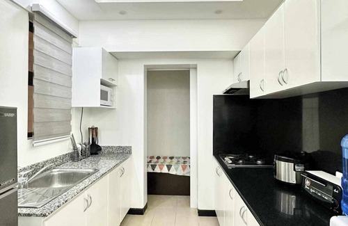 Poblacion District Condo | Kelsey's Homestay : 2BR Cozy Condo