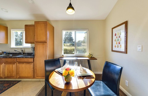 Kelseyville Cottage | Kelseyville Cottage: Private Deck & On-Site Winery
